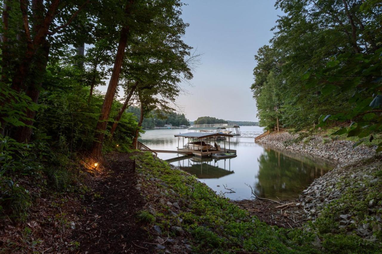Lanier Landing - Private Dock Hot Tub Game Room Gainesville Dış mekan fotoğraf